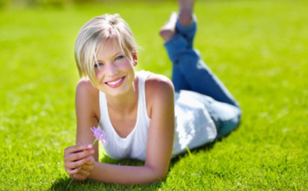 月经量少怎么回事？月经量少是什么原因该怎么办？(1)