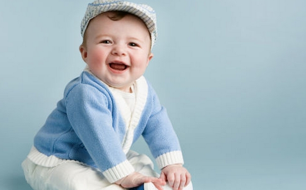 小孩冬天穿多少衣服好？小孩冬天怎么穿衣服？[图]