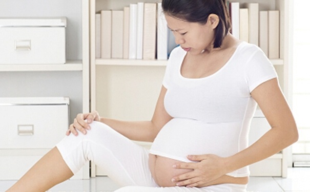 孕妇腿抽筋是怎么回事？孕妇腿抽筋怎么办？(1)