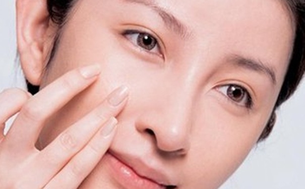 黑头粉刺怎么去除最快？怎么去黑头粉刺？(1)