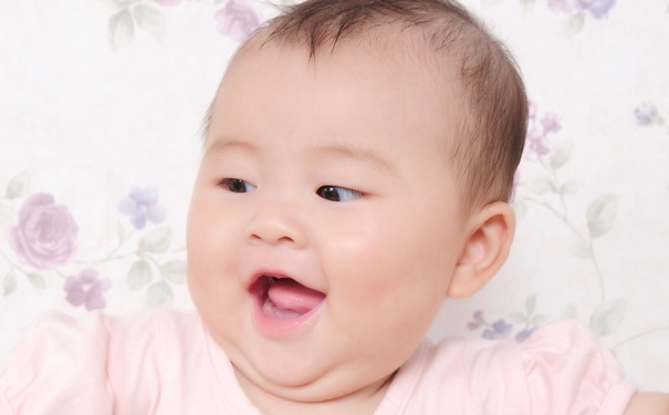 宝宝头上的头垢怎么去掉？婴儿头上的头垢怎么去掉？(1)