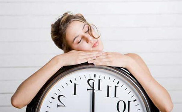 长期睡眠不足怎么补救？ 长期睡眠不足怎么调理？(1)