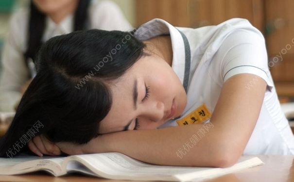 初中生睡眠不足怎么办？初中生睡眠不好这么办？(1)