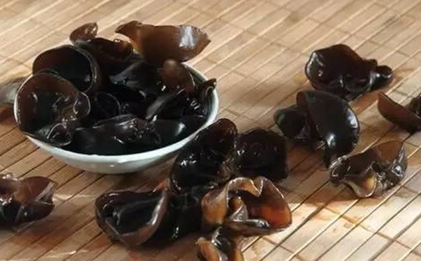 木耳泡久了有没有毒？木耳久泡有毒吗？[图]