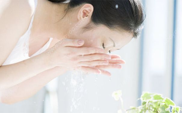 青春期长痘几岁结束？青春期长痘痘会持续多久？(4)