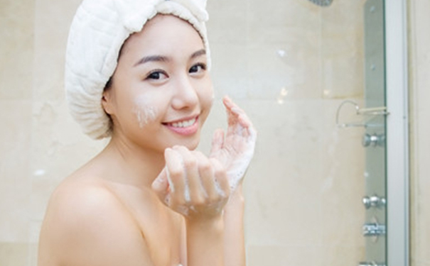 毛孔粗怎么办？毛孔粗有黑头怎么办？(1)