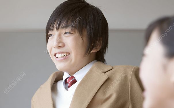 男生经常熬夜有什么危害？男生经常熬夜会怎样？(3)
