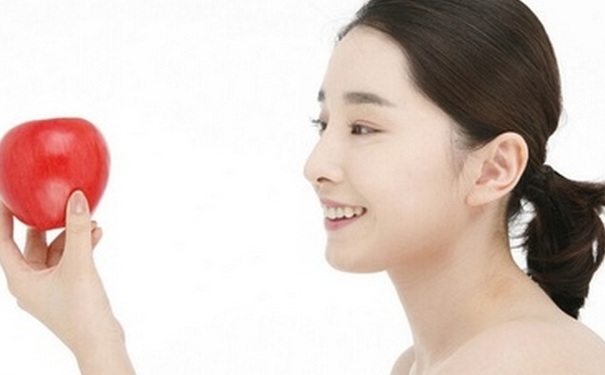 20岁女生怎么保养皮肤？20岁女生如何保养皮肤？(1)