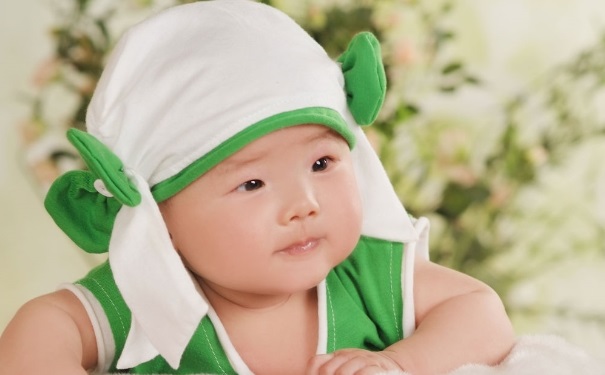 宝宝爱撞头怎么回事？孩子喜欢撞头怎么回事？(1)