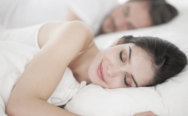 产后恶露有血块正常吗？产后恶露有血块是怎么回事？(1)