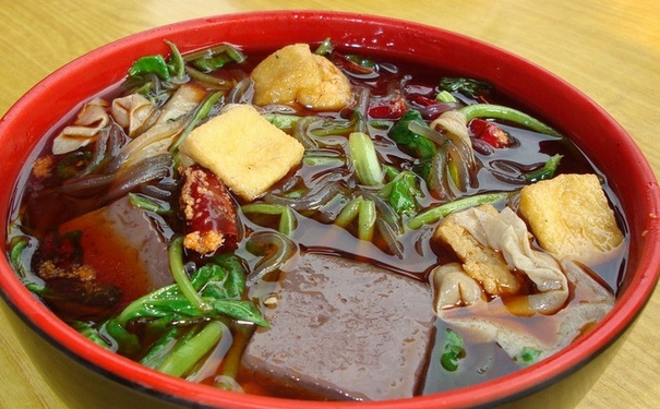 吃麻辣烫的危害有哪些？麻辣烫有哪些危害？[图]