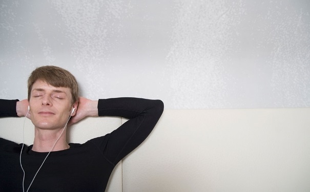 男人遗精是什么原因？男人偶尔遗精是怎么回事？(1)