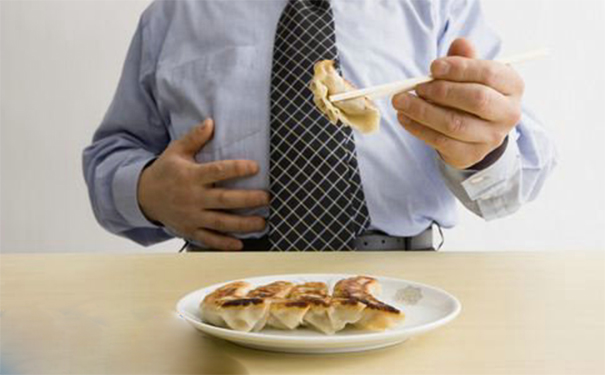 吃得过饱怎么办？吃得太饱难受怎么办？(1)