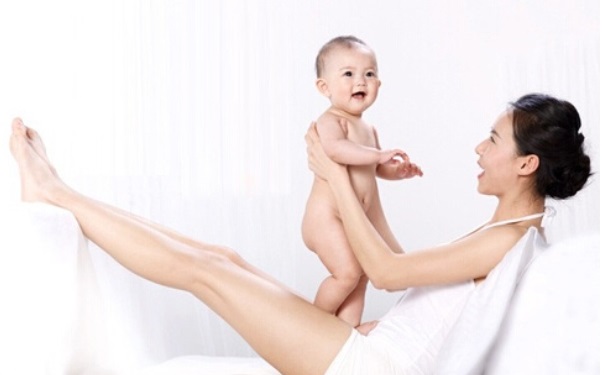 喂奶乳头皲裂怎么办？哺乳期乳头皲裂怎么办？(1)