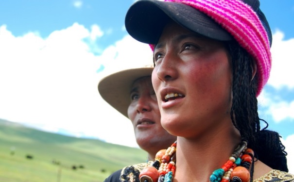 脸上高原红如何去除？脸上高原红如何处理？(1)