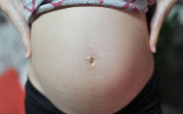 孕妇皮肤变黑是什么原因？怀孕皮肤变黑是怎么回事？(1)