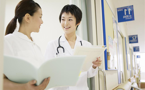 无痛分娩安全吗？无痛分娩的副作用(1)