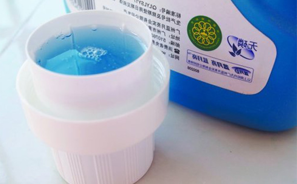 84可以和洗衣液混合用吗？84消毒液能和洗衣液一起用吗？(1)