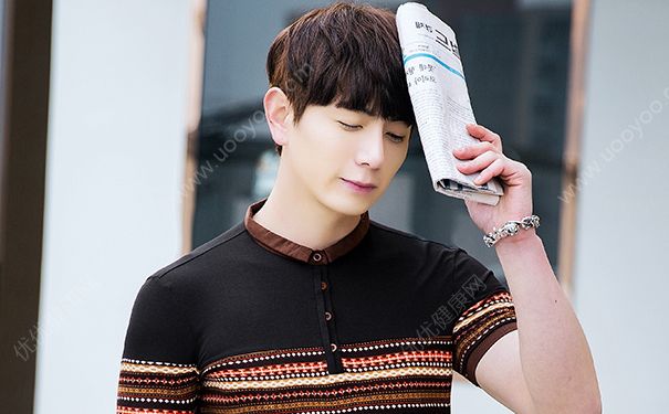 男孩青春期乳房发育正常吗？男性乳房大是怎么回事？(1)