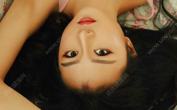 生理期长痘痘是怎么回事？生理期长痘痘怎么办？(1)