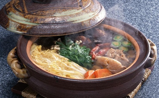 煲汤用冷水还是热水好？夏天煲汤多放肉好吗？(1)