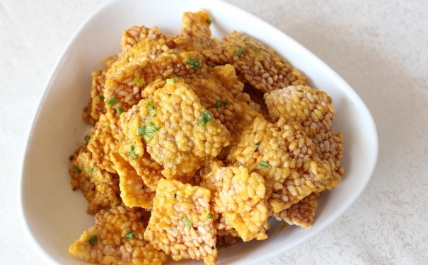 油炸锅巴的做法有几种？油炸锅巴怎么做好吃？(1)