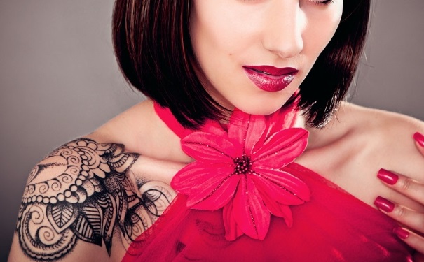 纹身怎么洗不留疤？纹身如何洗掉不留疤？(1)