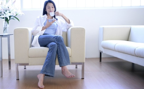 女性湿气重有什么表现？女性湿气重的症状有哪些？(1)