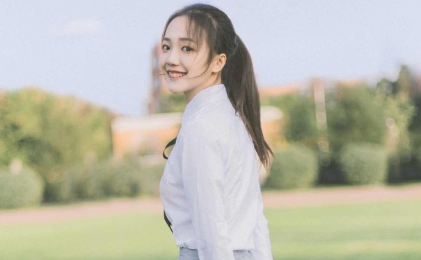 女人私处用什么洗？女人私处用什么保养品？(1)