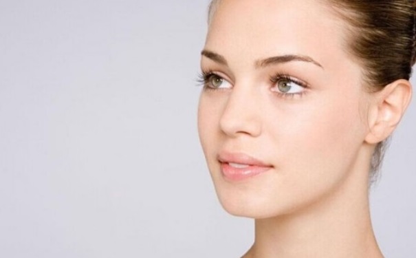 嘴唇上的汗毛怎么去除？嘴上的汗毛如何去掉？(1)