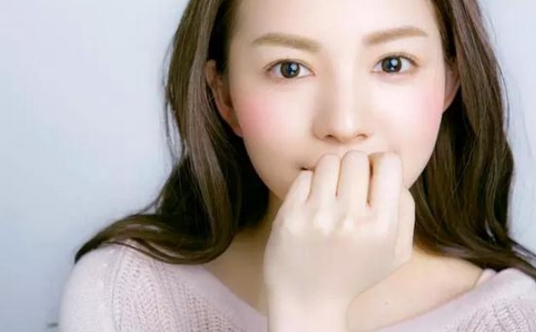 秋冬季节如何补水？秋冬季节如何护肤？(1)