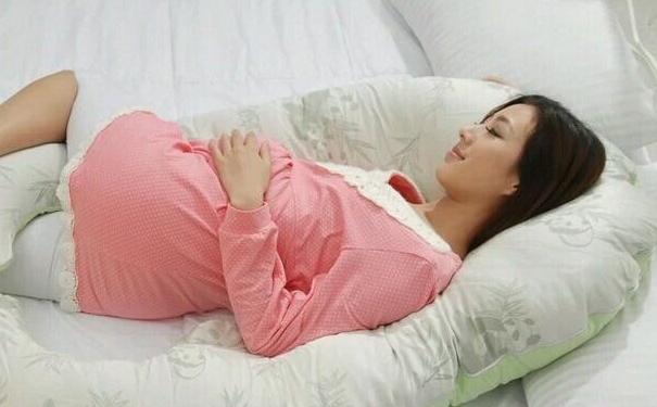 孕妇晚上睡觉出汗多是什么原因？孕妇盗汗怎么办？(1)