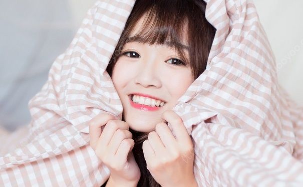 14岁女生长白头发是什么原因？14岁女生长白头发是怎么回事？(2)