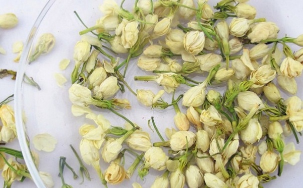 茉莉花茶的饮用方法是什么？茉莉花茶和什么搭配好？(1)