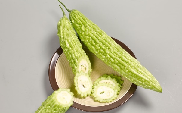 苦瓜有去心火的作用吗？ 吃苦瓜对哪些疾病有功效？(1)