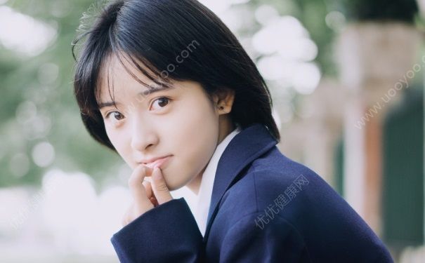 16岁胸小吃什么？16岁胸小怎么办？(1)
