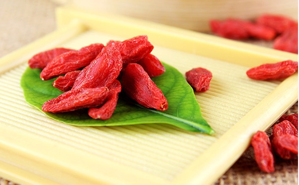 枸杞怎么泡水喝最减肥？枸杞水什么时候喝效果最好？[图]