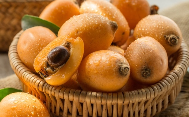 春天吃枇杷的好处有哪些？怎么正确的挑选枇杷？[图]