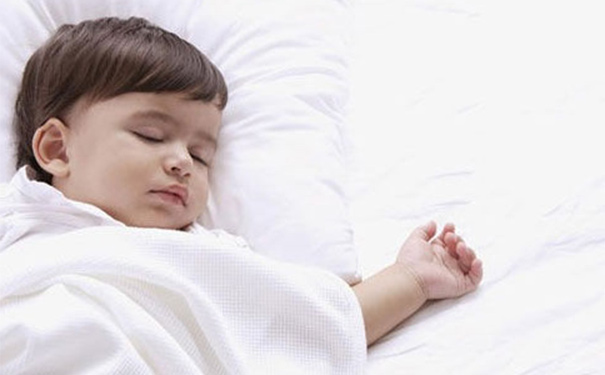 睡眠不足对孩子有什么危害？睡眠不足会对孩子精神影响吗？(1)