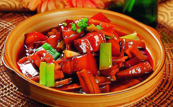 红烧肉有苦味是怎么回事？红烧肉用什么锅最好？(1)