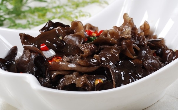 黑色食物有什么好处？吃黑色食物的好处有哪些？[图]