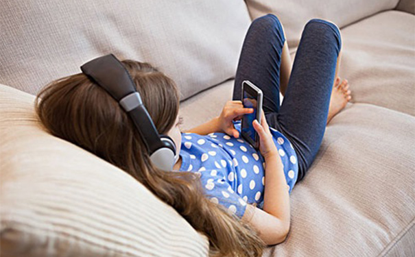 吃什么东西对骨骼有好处？生活中的哪些行为会伤到骨骼