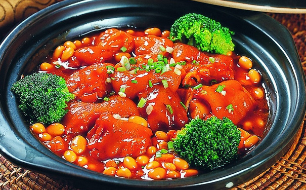 黄豆炖猪蹄的营养价值有哪些呢？黄豆炖猪蹄有催乳作用吗？(1)