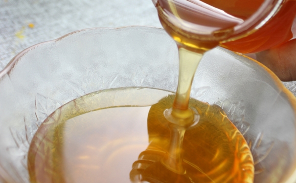 睡觉前喝蜂蜜水会发胖吗？喝蜂蜜水会引发糖尿病吗？[图]