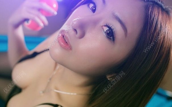 高三女孩胸部发育成熟了吗？高三女生胸部多大？(1)