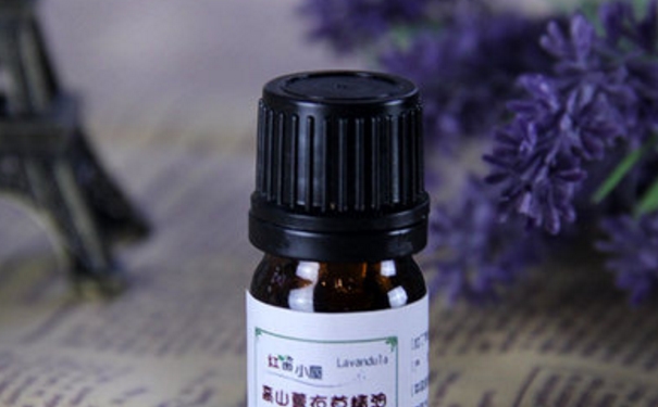 薰衣草精油有什么妙用？薰衣草精油祛痘有何方法？(1)