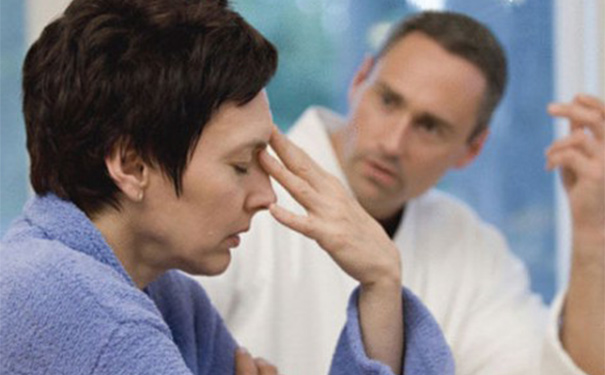 嗓子发炎为什么会耳朵痛？嗓子发炎耳朵痛该怎么办？[图]