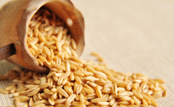 经常容易便秘该怎么办？吃什么食物可以通便？[图]