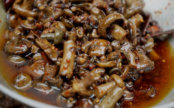 菌油的营养价值有哪些？菌油是怎么制作的？[图]