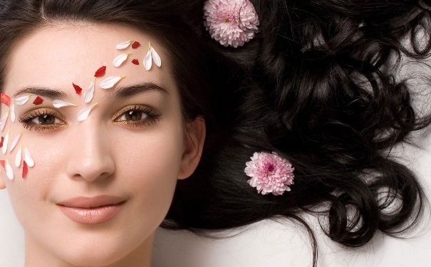 如何摆脱鱼尾纹？鱼尾纹吃什么能去除？(1)